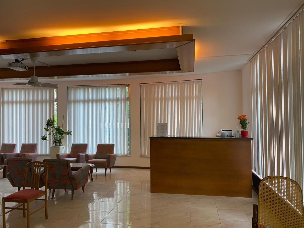 Hotel Rosapineta - Adults Only Lignano Sabbiadoro Luaran gambar