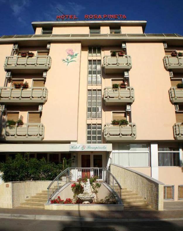 Hotel Rosapineta - Adults Only Lignano Sabbiadoro Luaran gambar