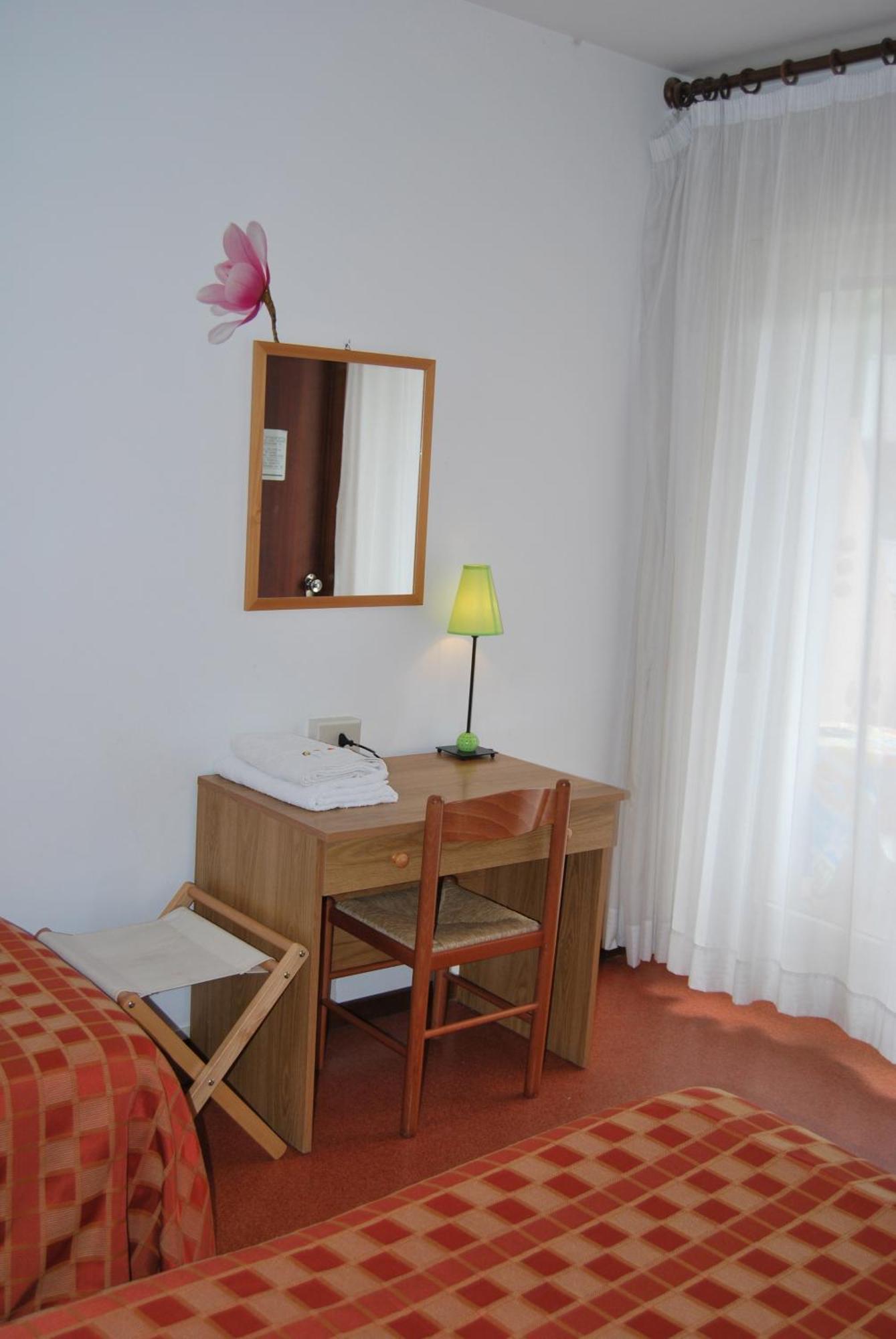 Hotel Rosapineta - Adults Only Lignano Sabbiadoro Luaran gambar